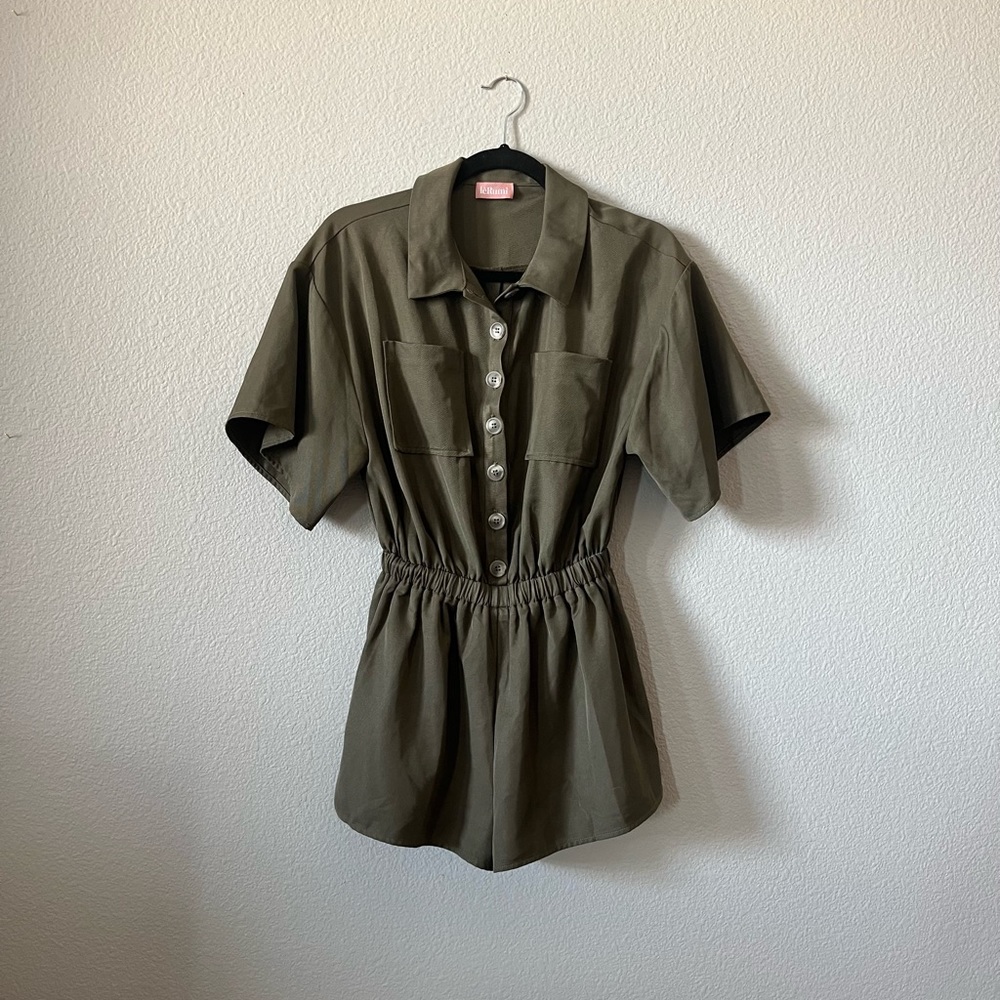 Le Rumi Lucy Button Front Romper in Army Green Size Sample/Small
